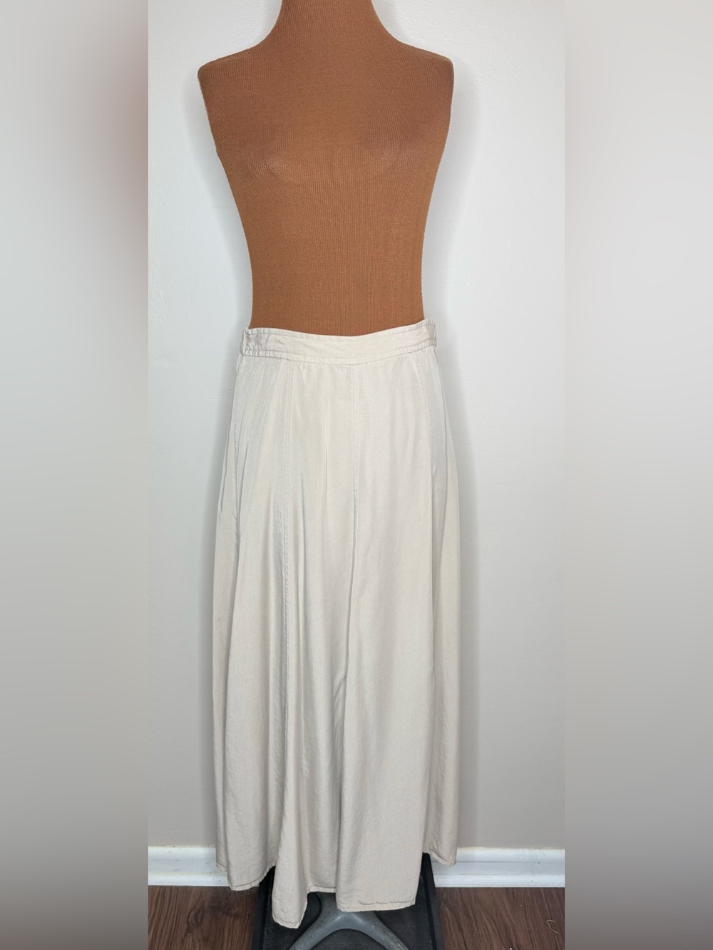 Coldwater Creek Cream Maxi Skirt Minimal A-Line Design Tencell Lyocell Size 8